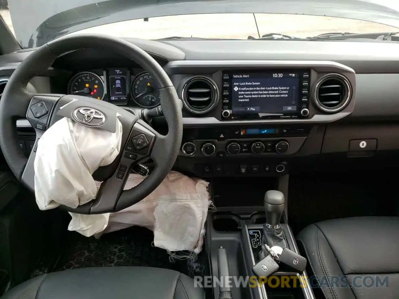 9 Photograph of a damaged car 5TFCZ5ANXMX279254 TOYOTA TACOMA 2021