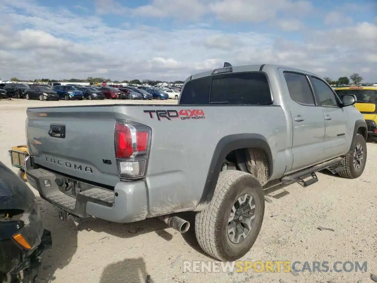 4 Фотография поврежденного автомобиля 5TFDZ5BN0MX058233 TOYOTA TACOMA 2021