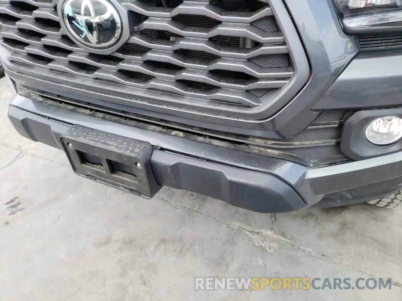 9 Photograph of a damaged car 5TFDZ5BN0MX058443 TOYOTA TACOMA 2021