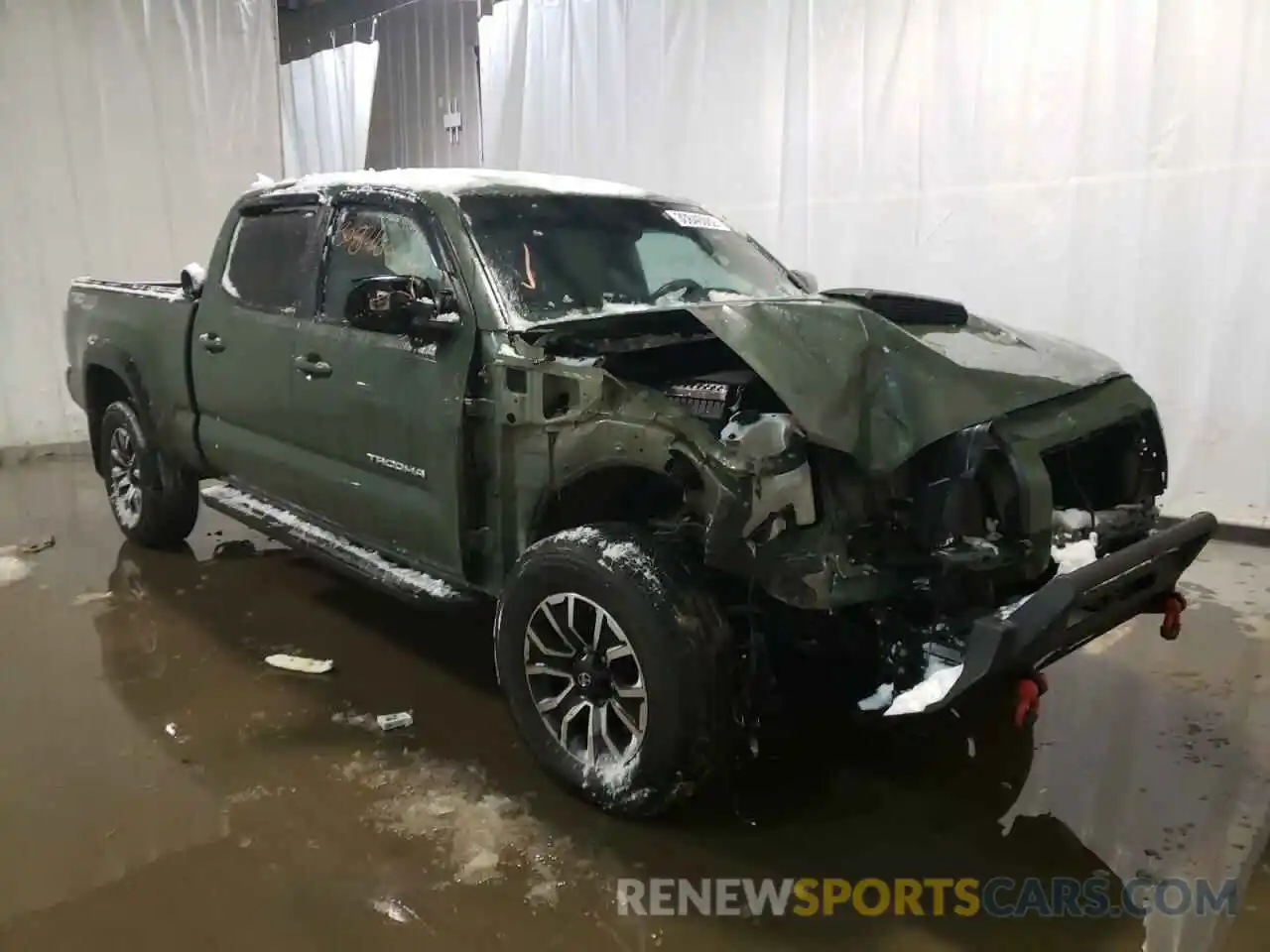 1 Photograph of a damaged car 5TFDZ5BN8MX056682 TOYOTA TACOMA 2021