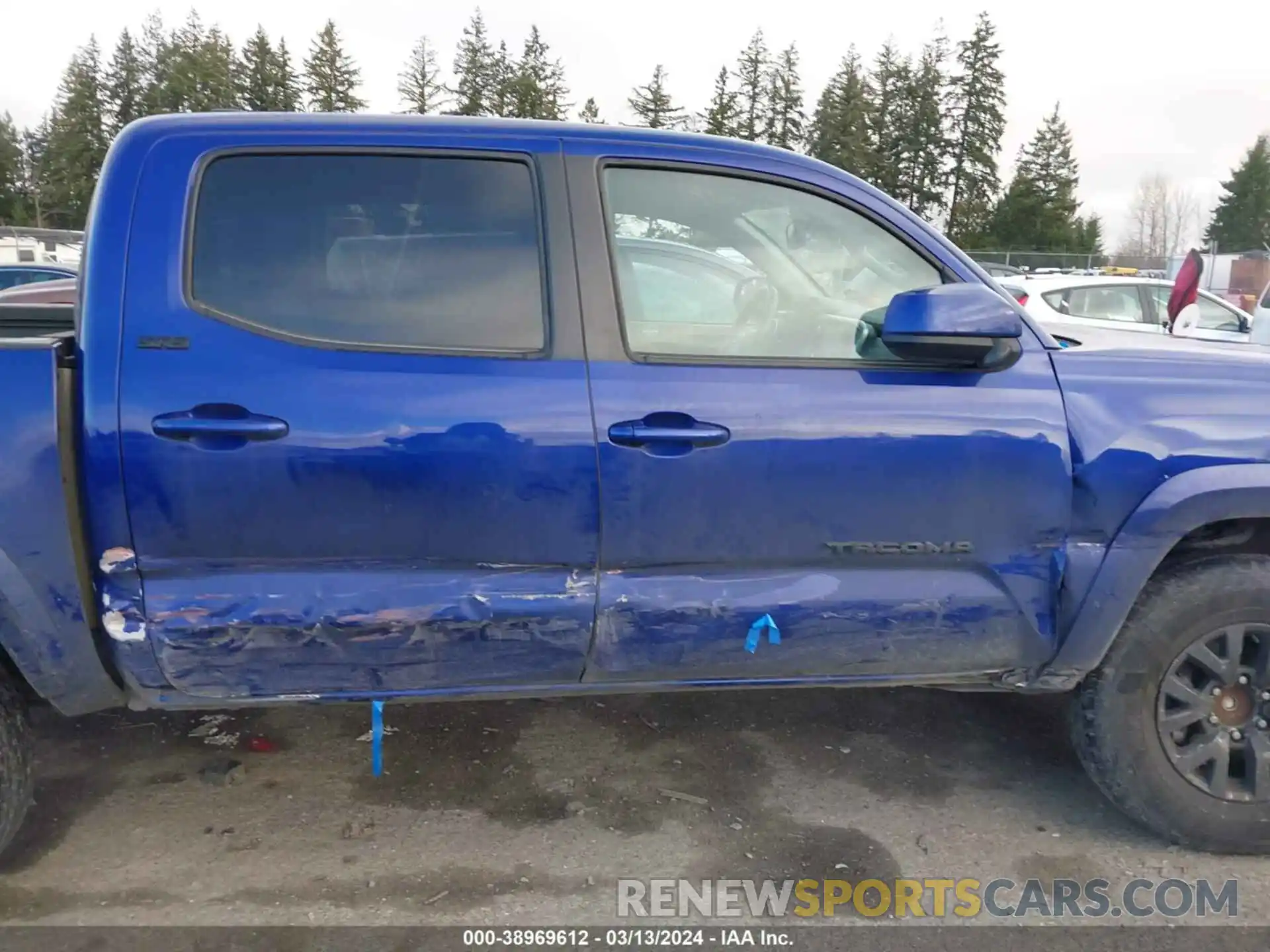 13 Photograph of a damaged car 3TMAZ5CN0NM163220 TOYOTA TACOMA 2022