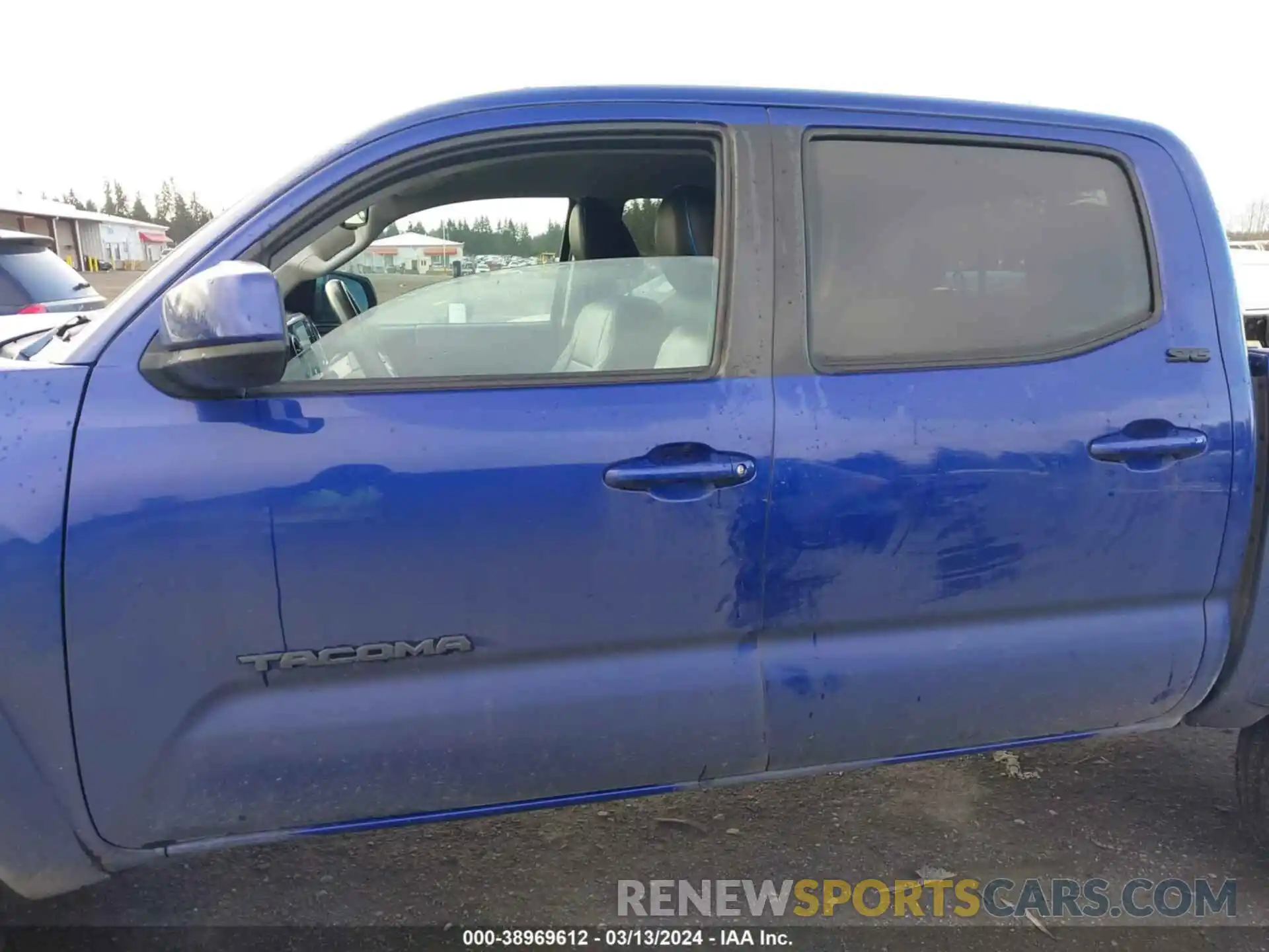 14 Photograph of a damaged car 3TMAZ5CN0NM163220 TOYOTA TACOMA 2022