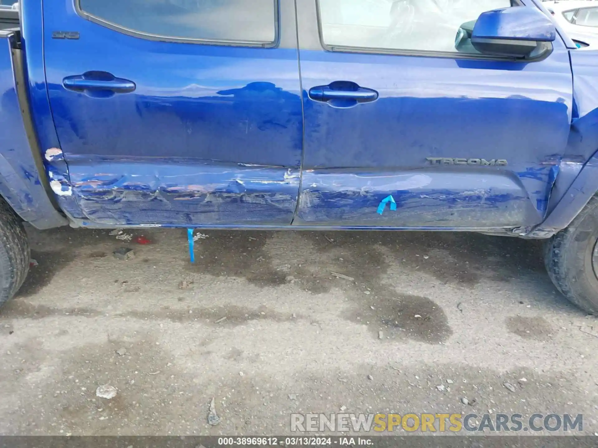 19 Photograph of a damaged car 3TMAZ5CN0NM163220 TOYOTA TACOMA 2022