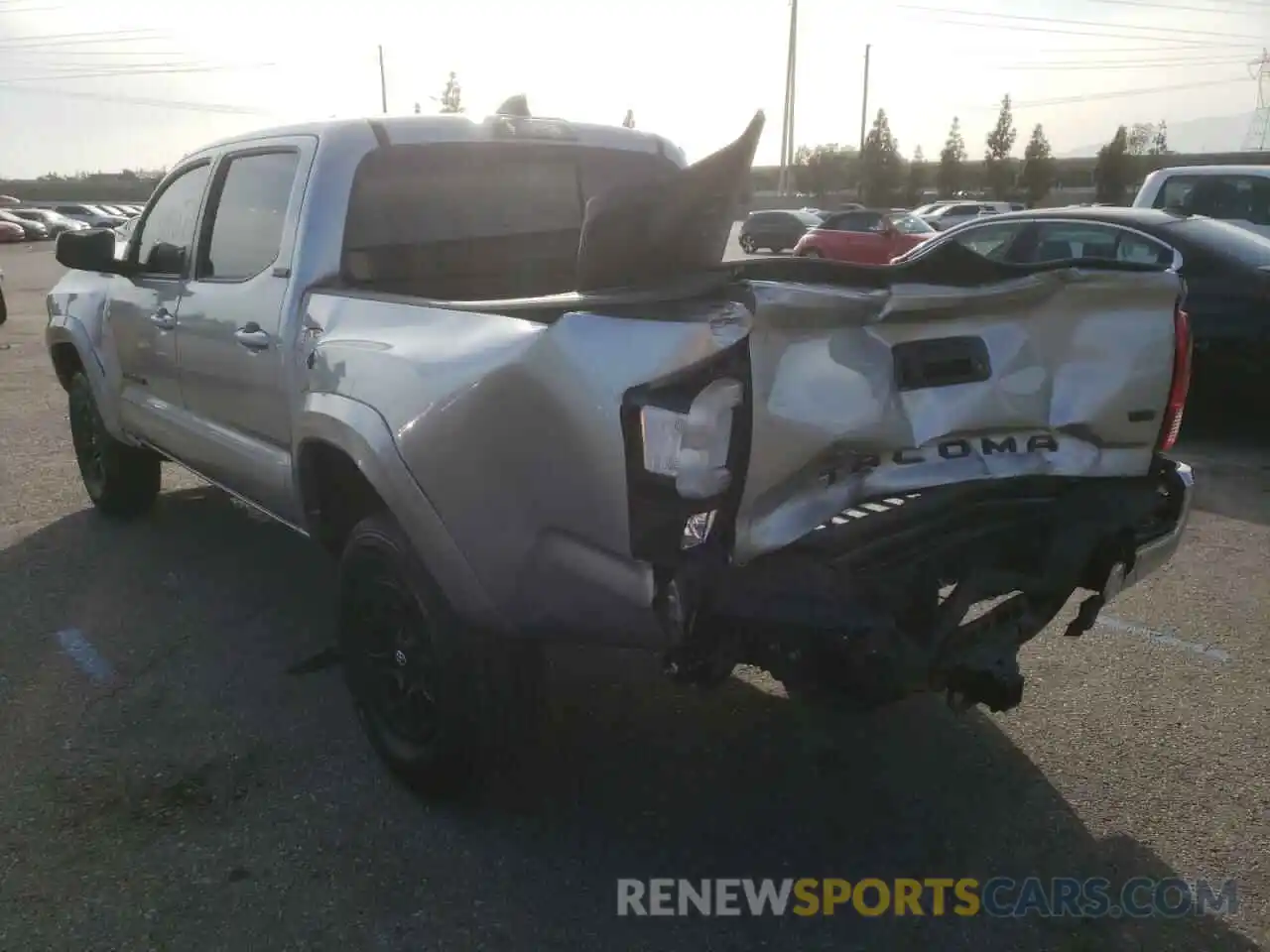 3 Photograph of a damaged car 3TMAZ5CN0NM167865 TOYOTA TACOMA 2022