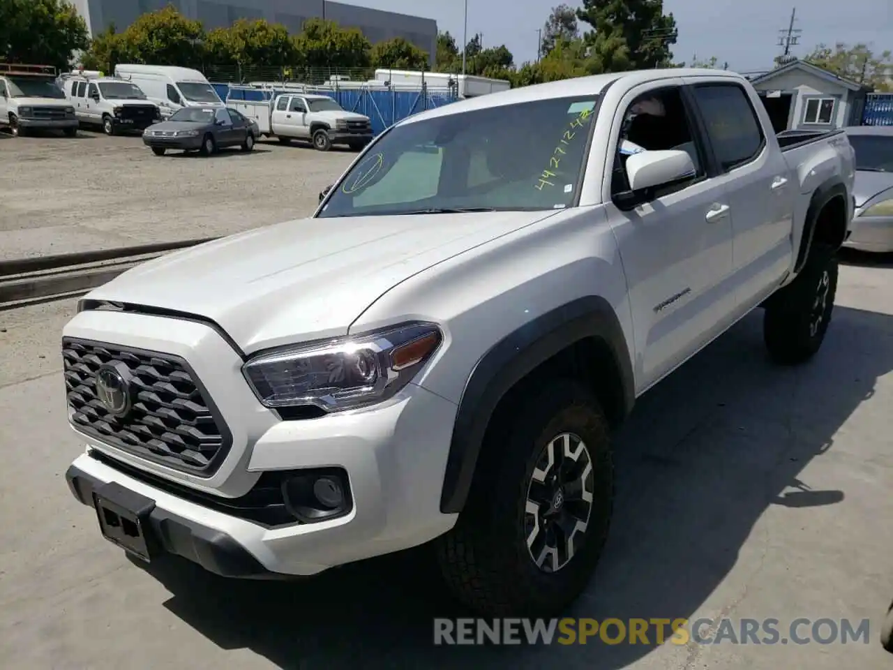 2 Photograph of a damaged car 3TMAZ5CN0NM173715 TOYOTA TACOMA 2022