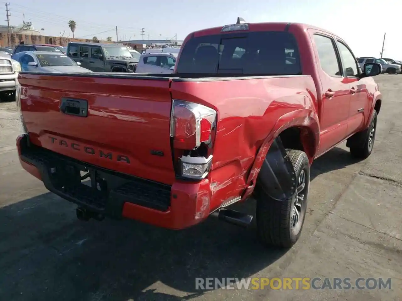 4 Photograph of a damaged car 3TMAZ5CN0NM177182 TOYOTA TACOMA 2022