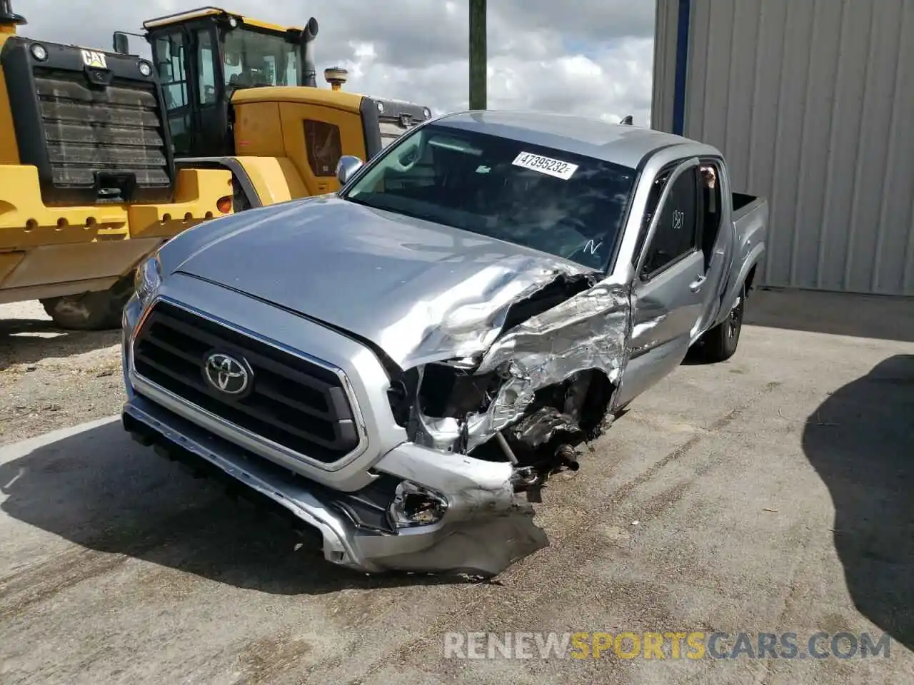 2 Photograph of a damaged car 3TMAZ5CN0NM179580 TOYOTA TACOMA 2022