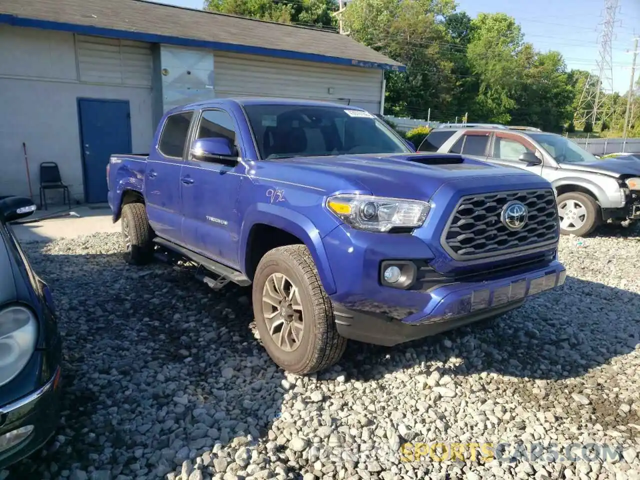 1 Photograph of a damaged car 3TMAZ5CN1NM165980 TOYOTA TACOMA 2022