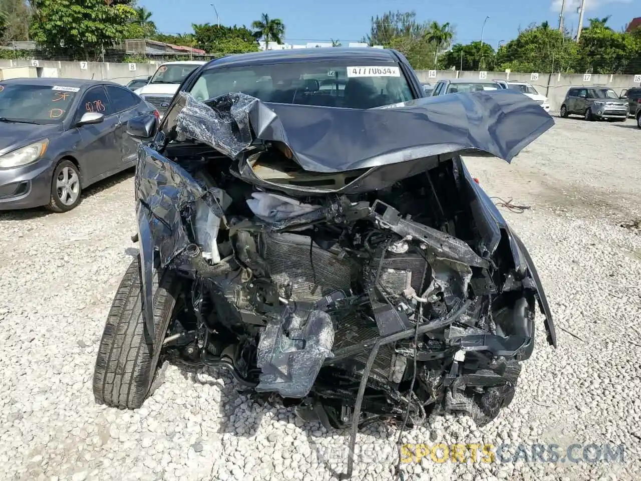 5 Photograph of a damaged car 3TMAZ5CN1NM169768 TOYOTA TACOMA 2022