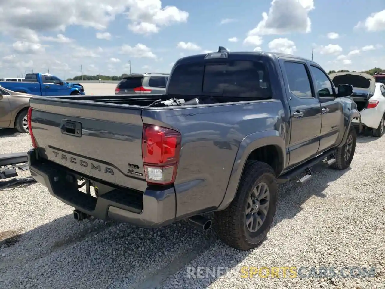 4 Photograph of a damaged car 3TMAZ5CN1NM180480 TOYOTA TACOMA 2022