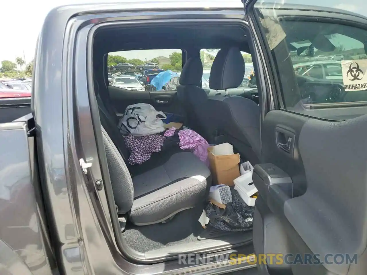 6 Photograph of a damaged car 3TMAZ5CN2NM162750 TOYOTA TACOMA 2022