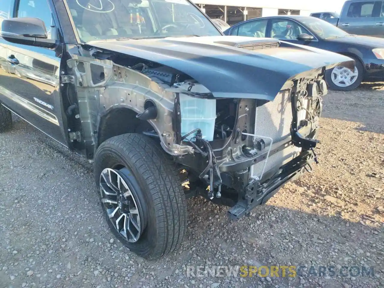 9 Photograph of a damaged car 3TMAZ5CN2NM165258 TOYOTA TACOMA 2022