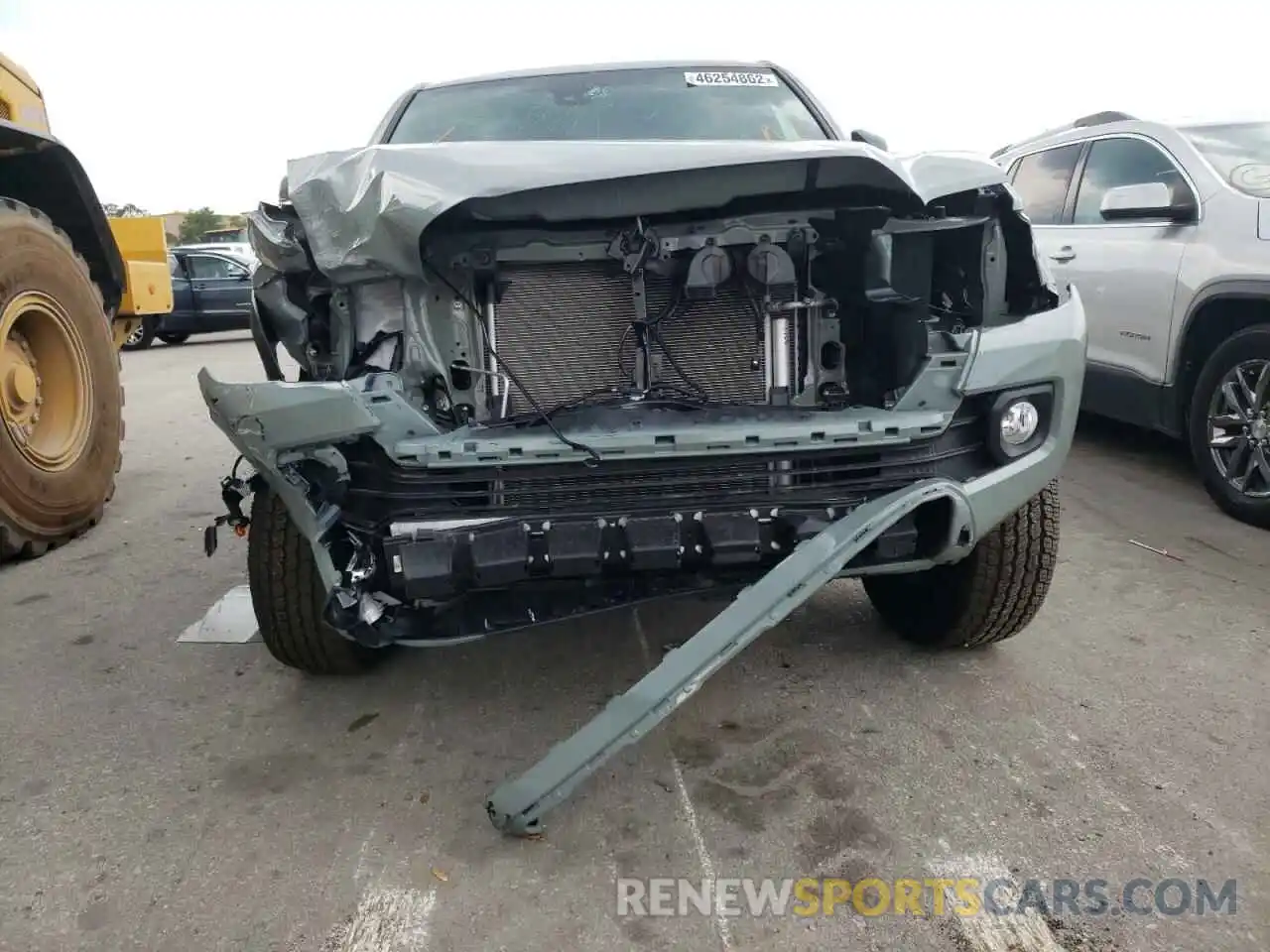 9 Photograph of a damaged car 3TMAZ5CN3NM171392 TOYOTA TACOMA 2022