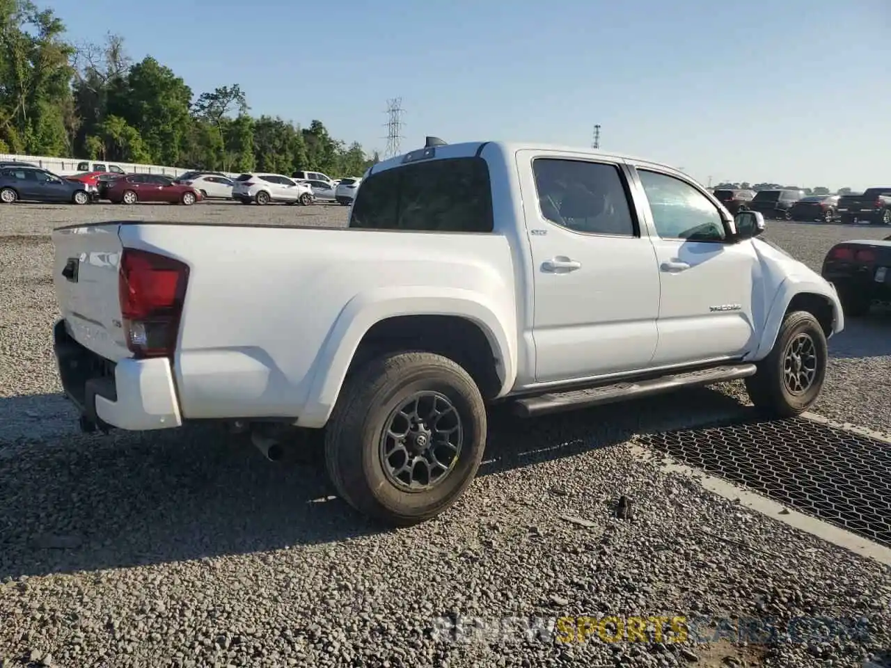 3 Photograph of a damaged car 3TMAZ5CN3NM180769 TOYOTA TACOMA 2022