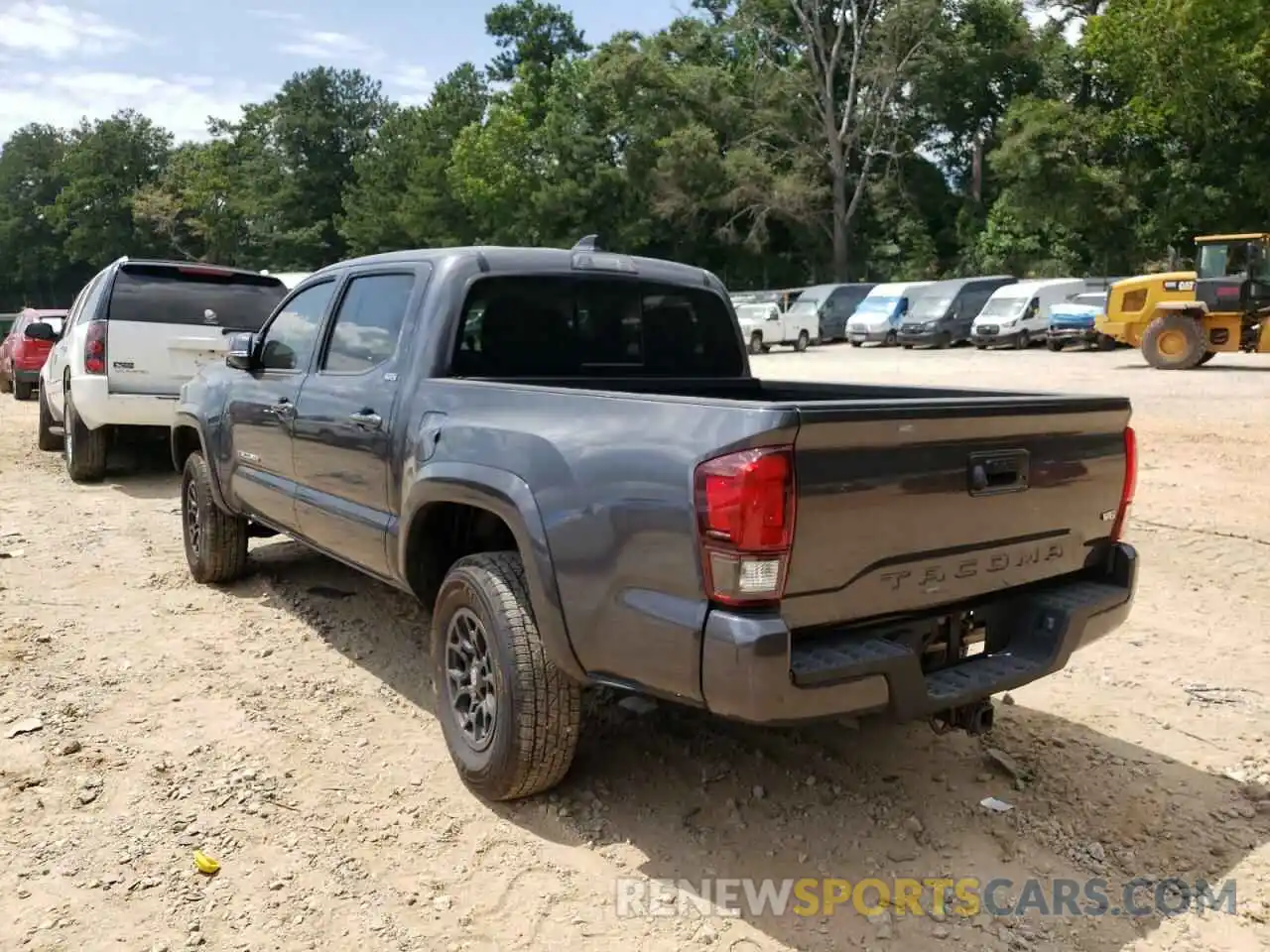 3 Photograph of a damaged car 3TMAZ5CN4NM165424 TOYOTA TACOMA 2022