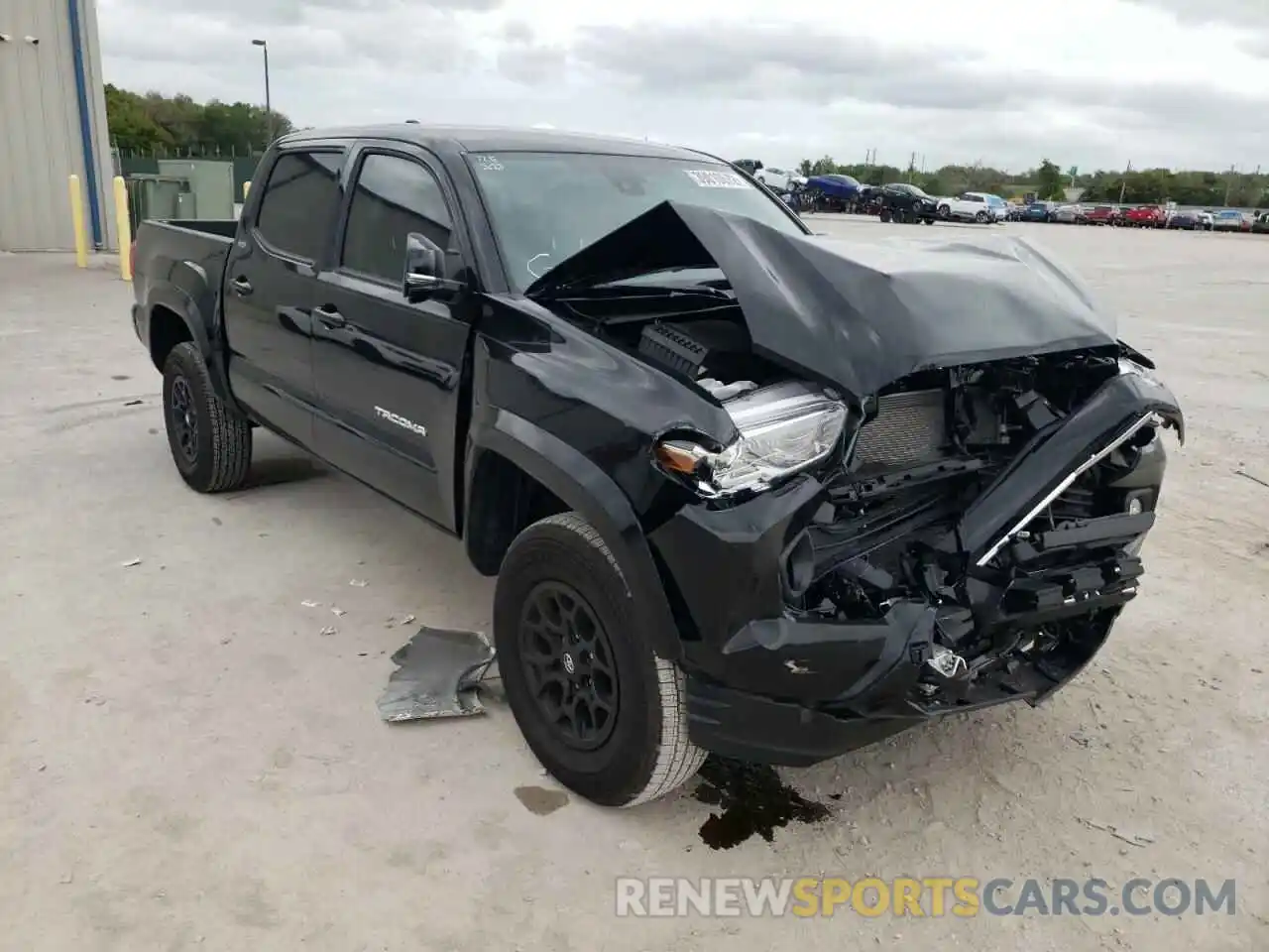 1 Photograph of a damaged car 3TMAZ5CN4NM166167 TOYOTA TACOMA 2022