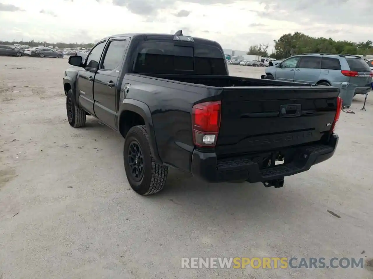 3 Photograph of a damaged car 3TMAZ5CN4NM166167 TOYOTA TACOMA 2022