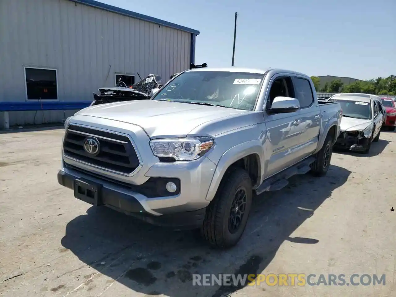 2 Photograph of a damaged car 3TMAZ5CN4NM166802 TOYOTA TACOMA 2022