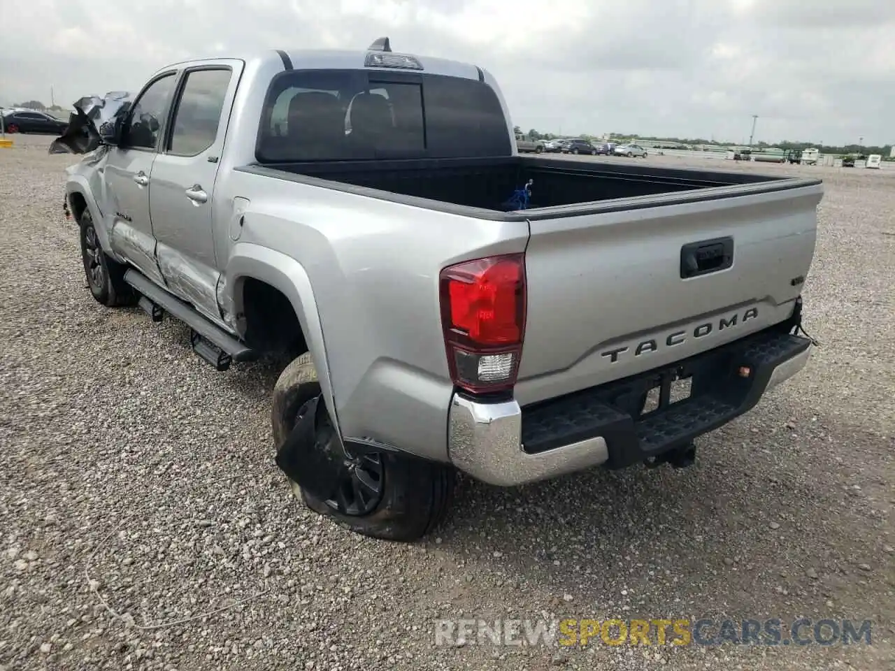 3 Photograph of a damaged car 3TMAZ5CN6NM162444 TOYOTA TACOMA 2022