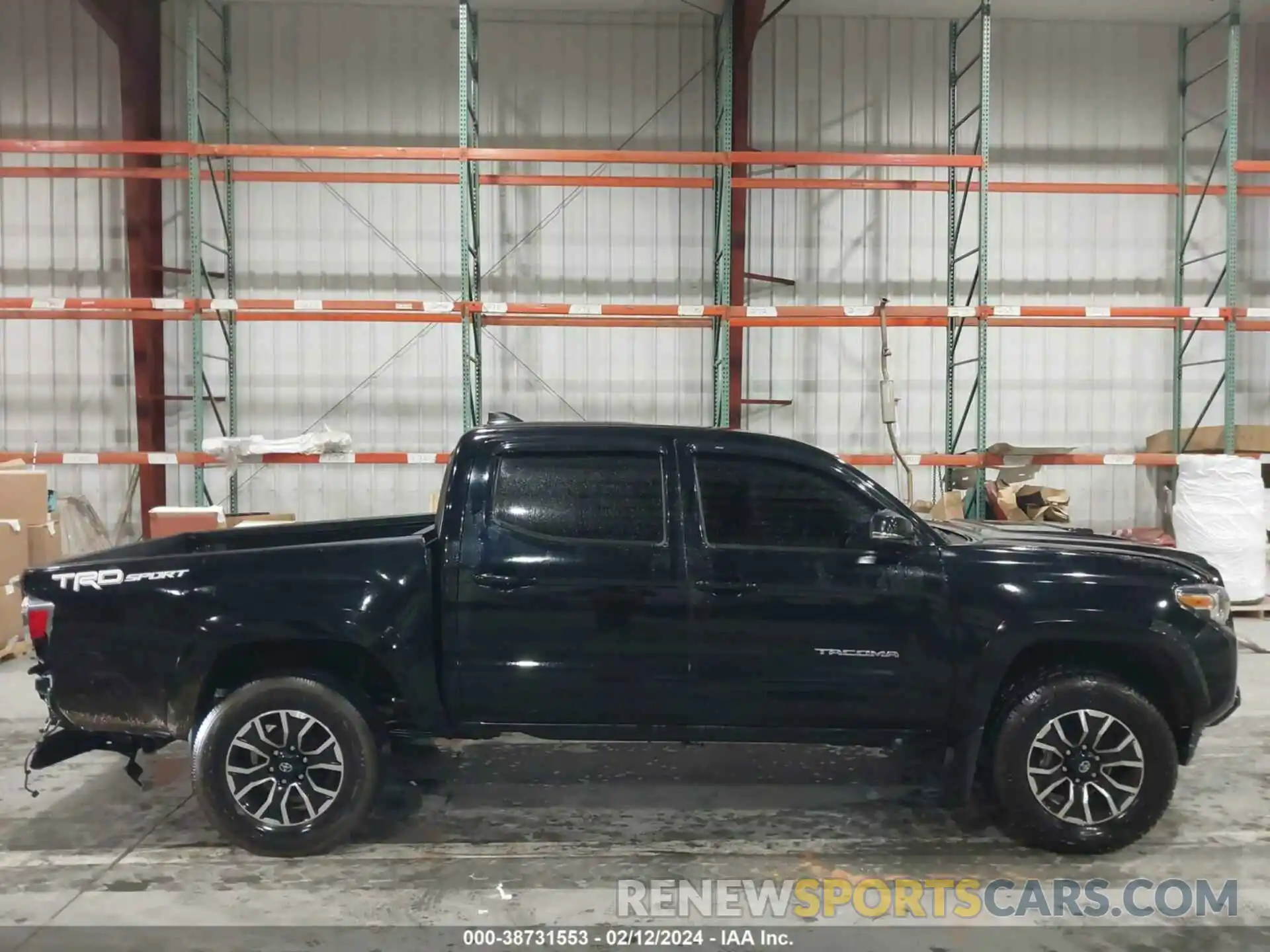 13 Photograph of a damaged car 3TMAZ5CN6NM164789 TOYOTA TACOMA 2022