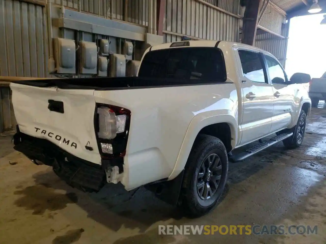 4 Photograph of a damaged car 3TMAZ5CN6NM168387 TOYOTA TACOMA 2022