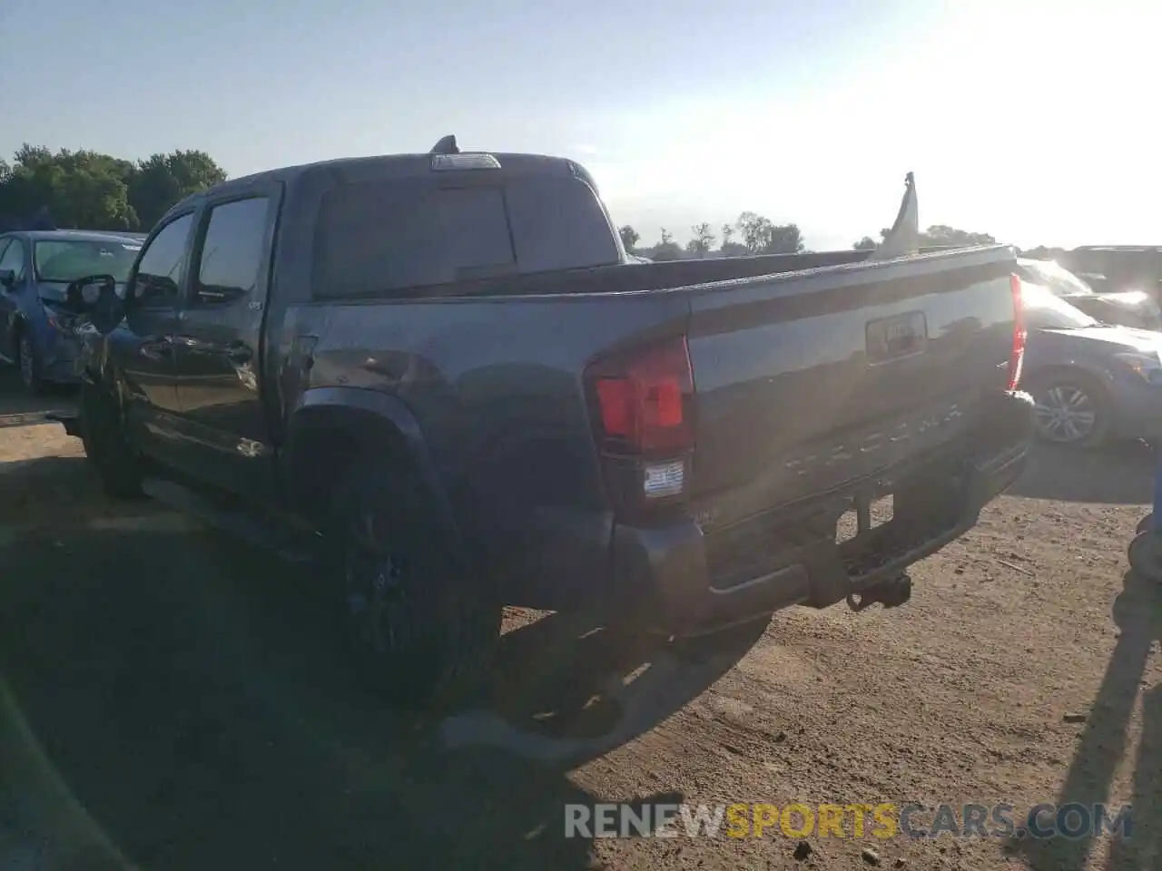 3 Photograph of a damaged car 3TMAZ5CN7NM164168 TOYOTA TACOMA 2022