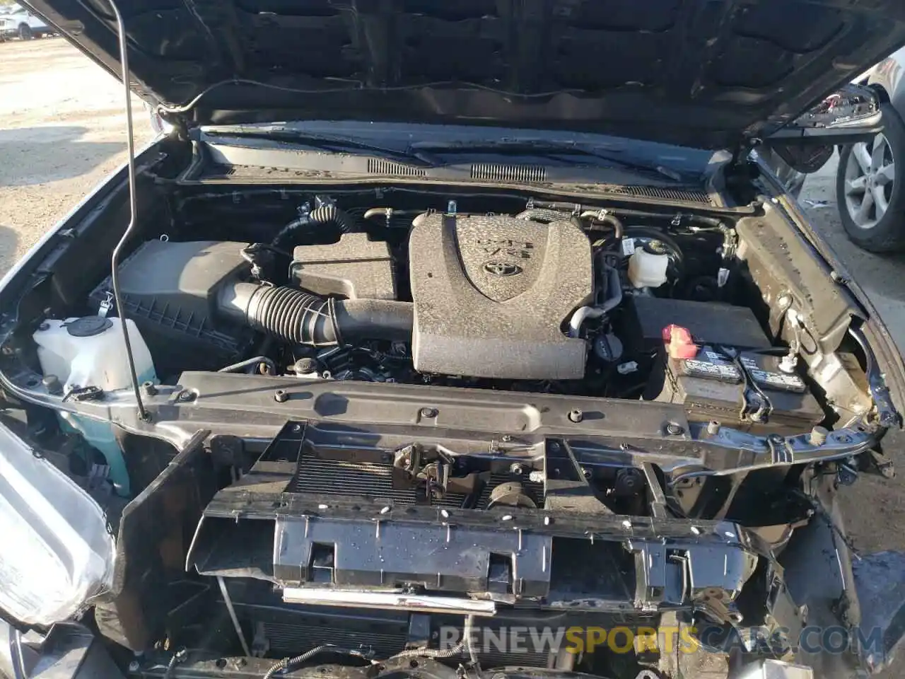 7 Photograph of a damaged car 3TMAZ5CN7NM164168 TOYOTA TACOMA 2022