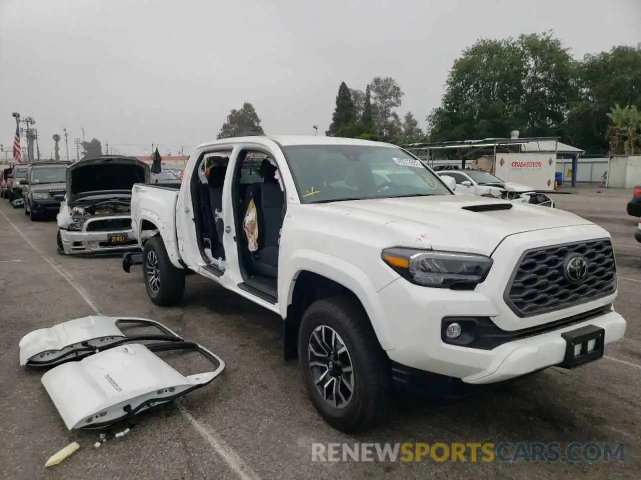 1 Photograph of a damaged car 3TMAZ5CN7NM171590 TOYOTA TACOMA 2022