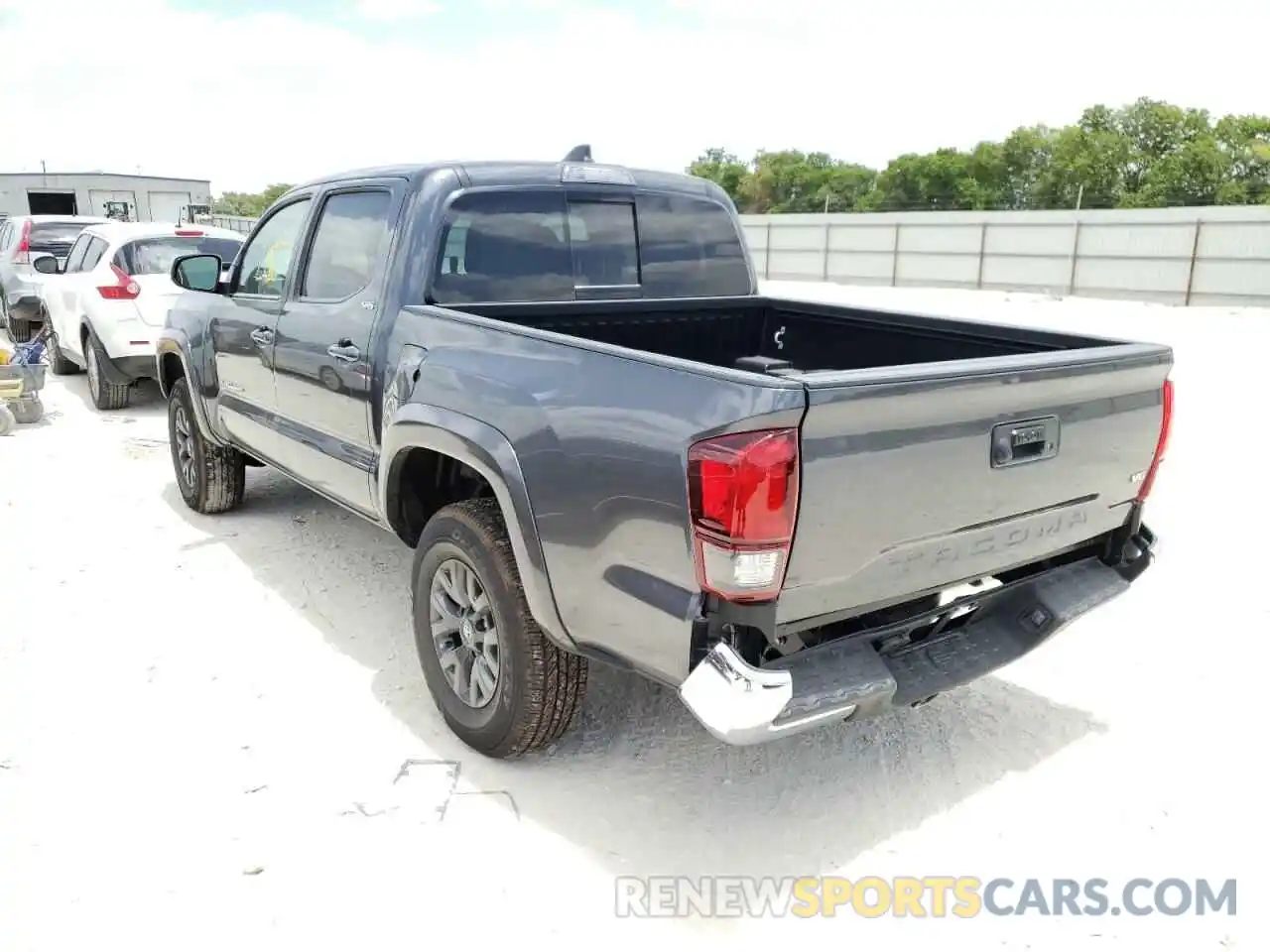 3 Photograph of a damaged car 3TMAZ5CN7NM180712 TOYOTA TACOMA 2022