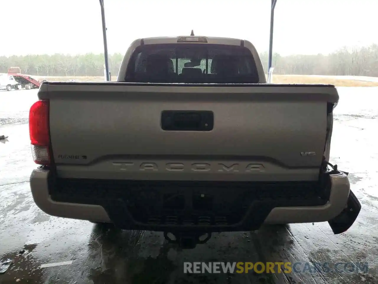 6 Photograph of a damaged car 3TMAZ5CN7NM187742 TOYOTA TACOMA 2022