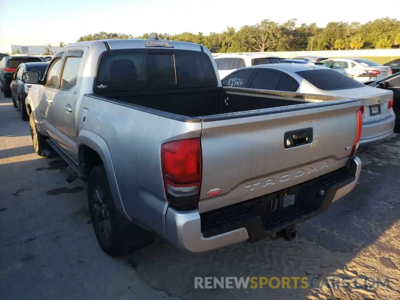 3 Photograph of a damaged car 3TMAZ5CN8NM164020 TOYOTA TACOMA 2022