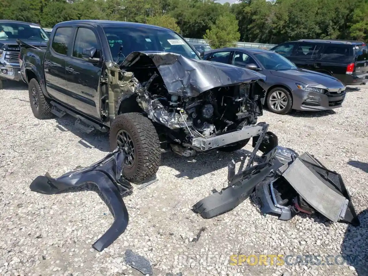 1 Photograph of a damaged car 3TMAZ5CN8NM166544 TOYOTA TACOMA 2022