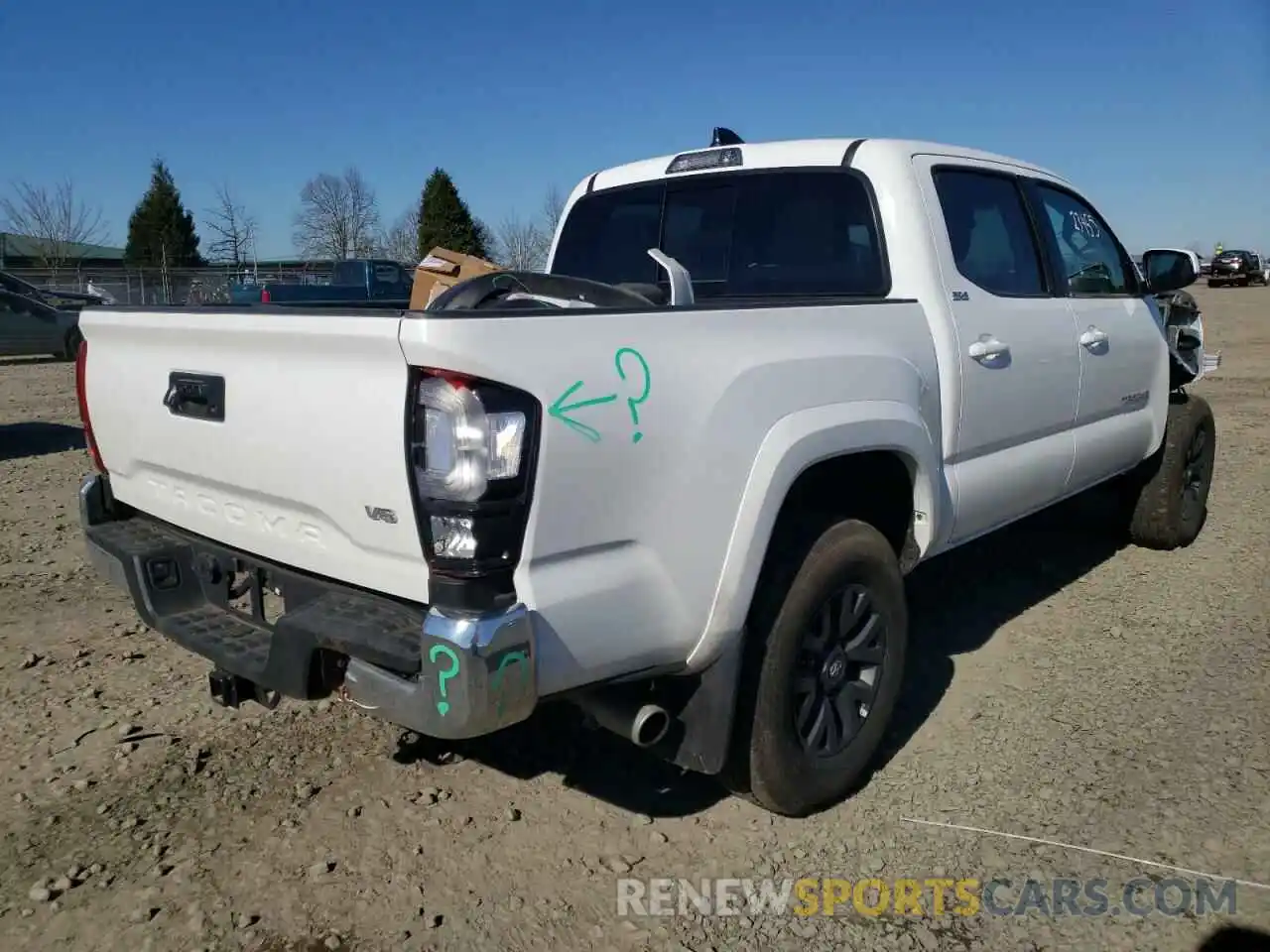 4 Photograph of a damaged car 3TMAZ5CN9NM162227 TOYOTA TACOMA 2022