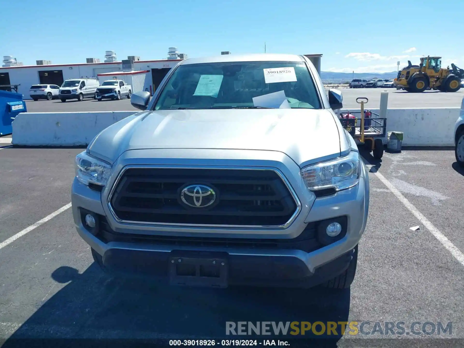 12 Photograph of a damaged car 3TMAZ5CN9NM181070 TOYOTA TACOMA 2022