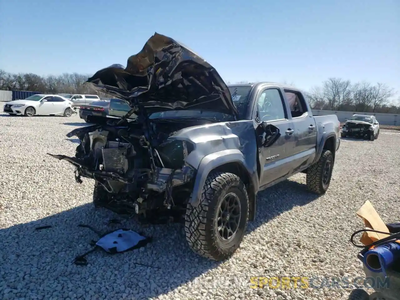 2 Photograph of a damaged car 3TMAZ5CNXNM161507 TOYOTA TACOMA 2022