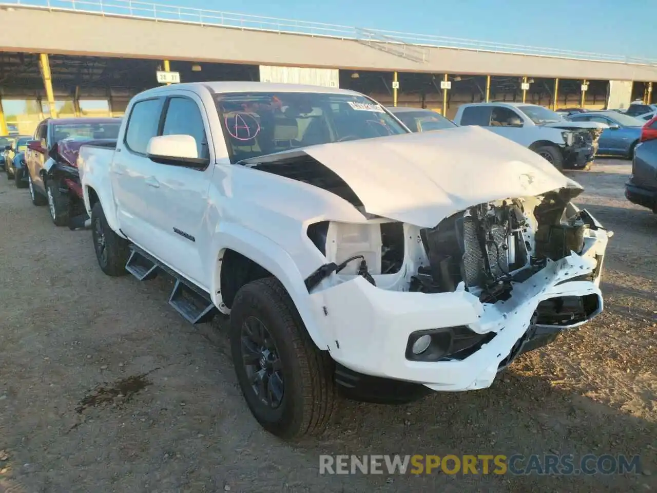 1 Photograph of a damaged car 3TMAZ5CNXNM163824 TOYOTA TACOMA 2022