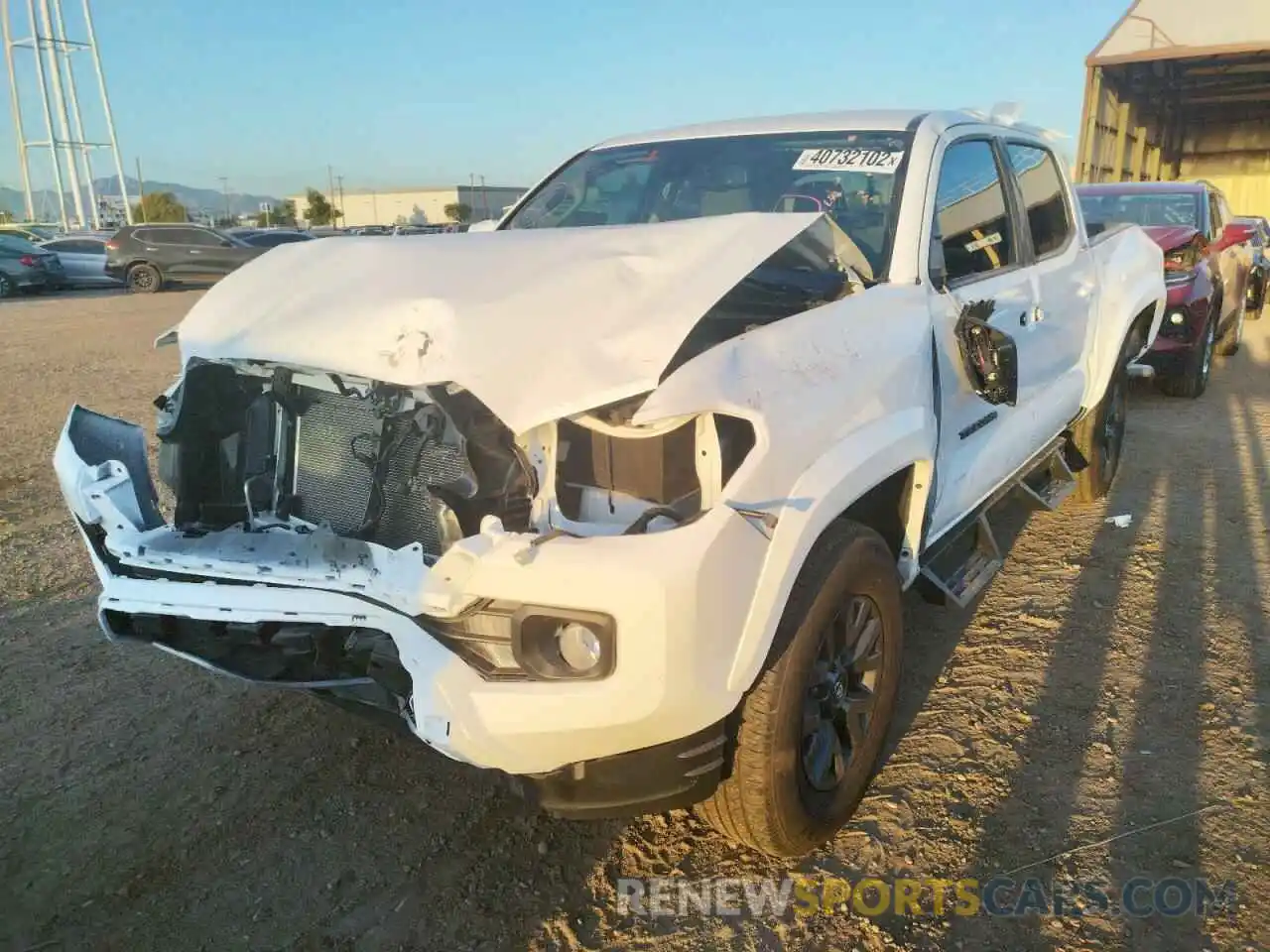 2 Photograph of a damaged car 3TMAZ5CNXNM163824 TOYOTA TACOMA 2022