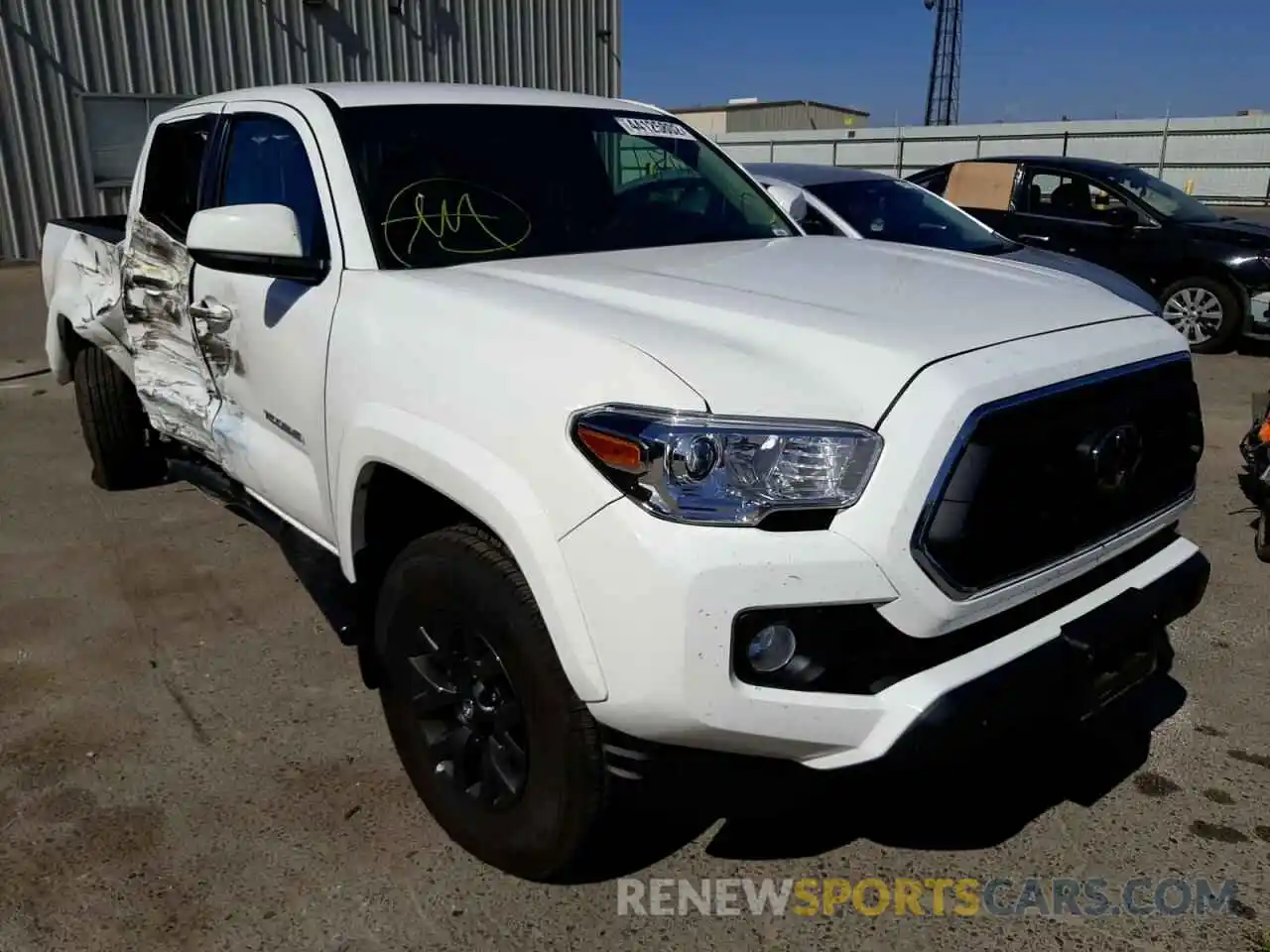 1 Photograph of a damaged car 3TMAZ5CNXNM164830 TOYOTA TACOMA 2022