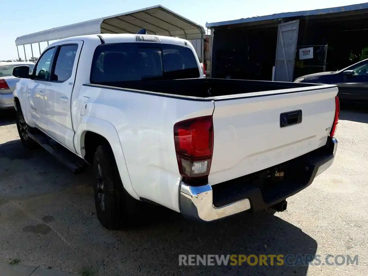 3 Photograph of a damaged car 3TMAZ5CNXNM164830 TOYOTA TACOMA 2022