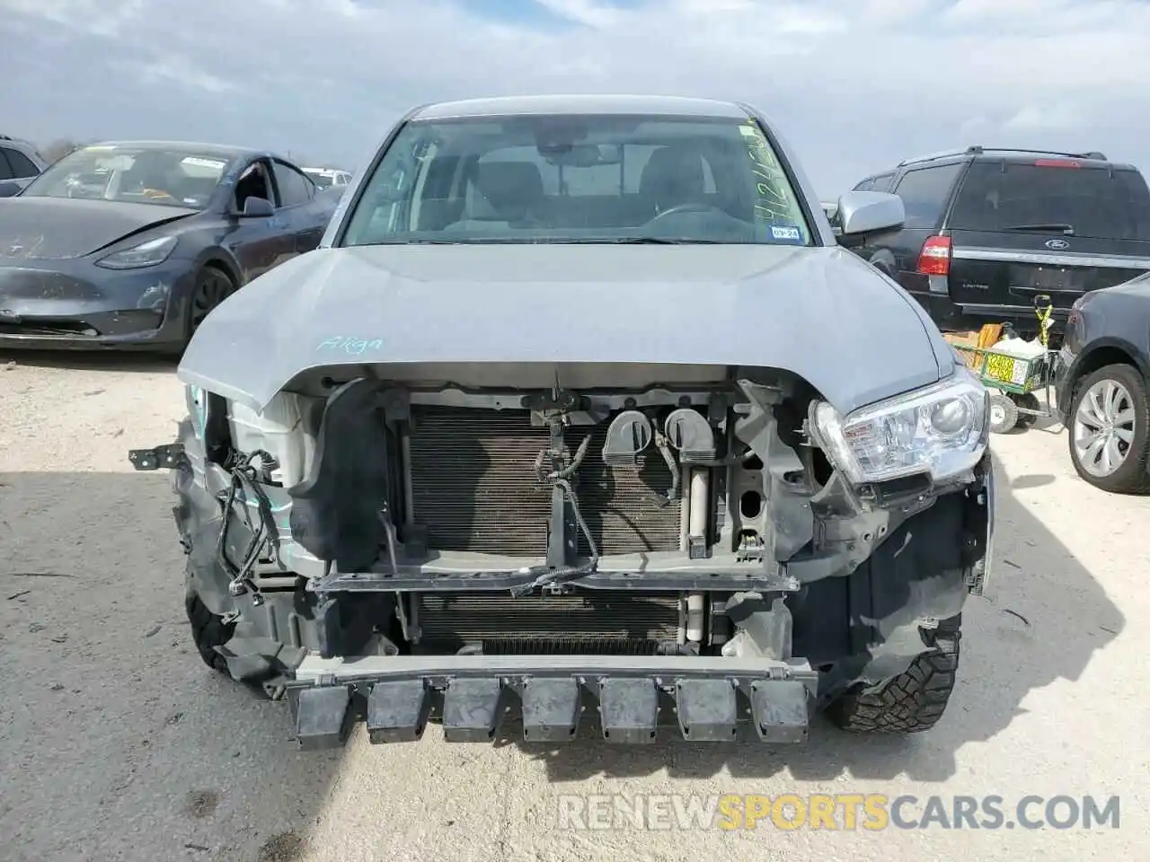 5 Photograph of a damaged car 3TMAZ5CNXNM176248 TOYOTA TACOMA 2022