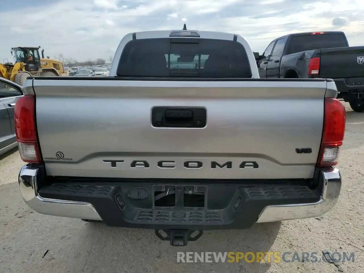 6 Photograph of a damaged car 3TMAZ5CNXNM176248 TOYOTA TACOMA 2022