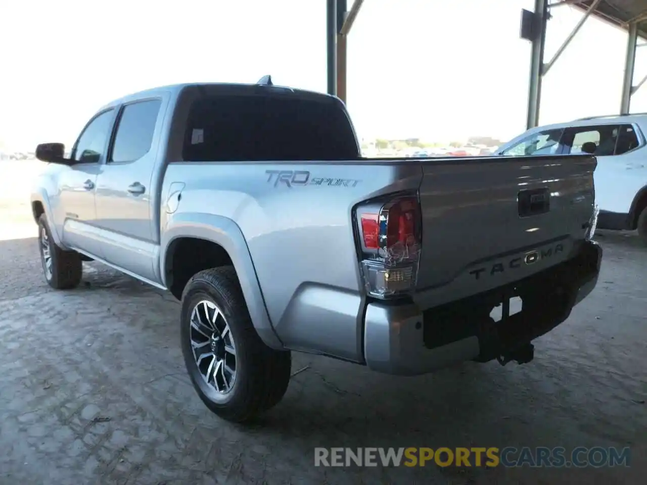 3 Photograph of a damaged car 3TMAZ5CNXNM177514 TOYOTA TACOMA 2022