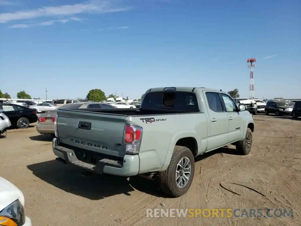 4 Photograph of a damaged car 3TMBZ5DN0NM032405 TOYOTA TACOMA 2022