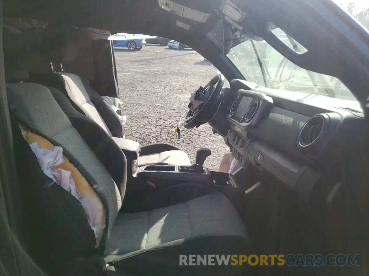 5 Photograph of a damaged car 3TMBZ5DN0NM035157 TOYOTA TACOMA 2022