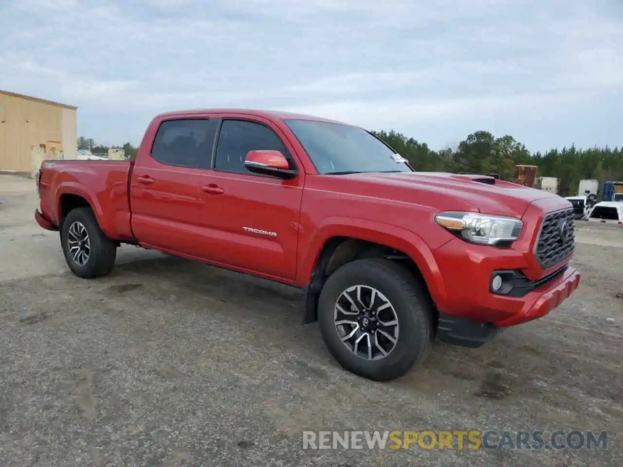 4 Photograph of a damaged car 3TMBZ5DN5NM035316 TOYOTA TACOMA 2022