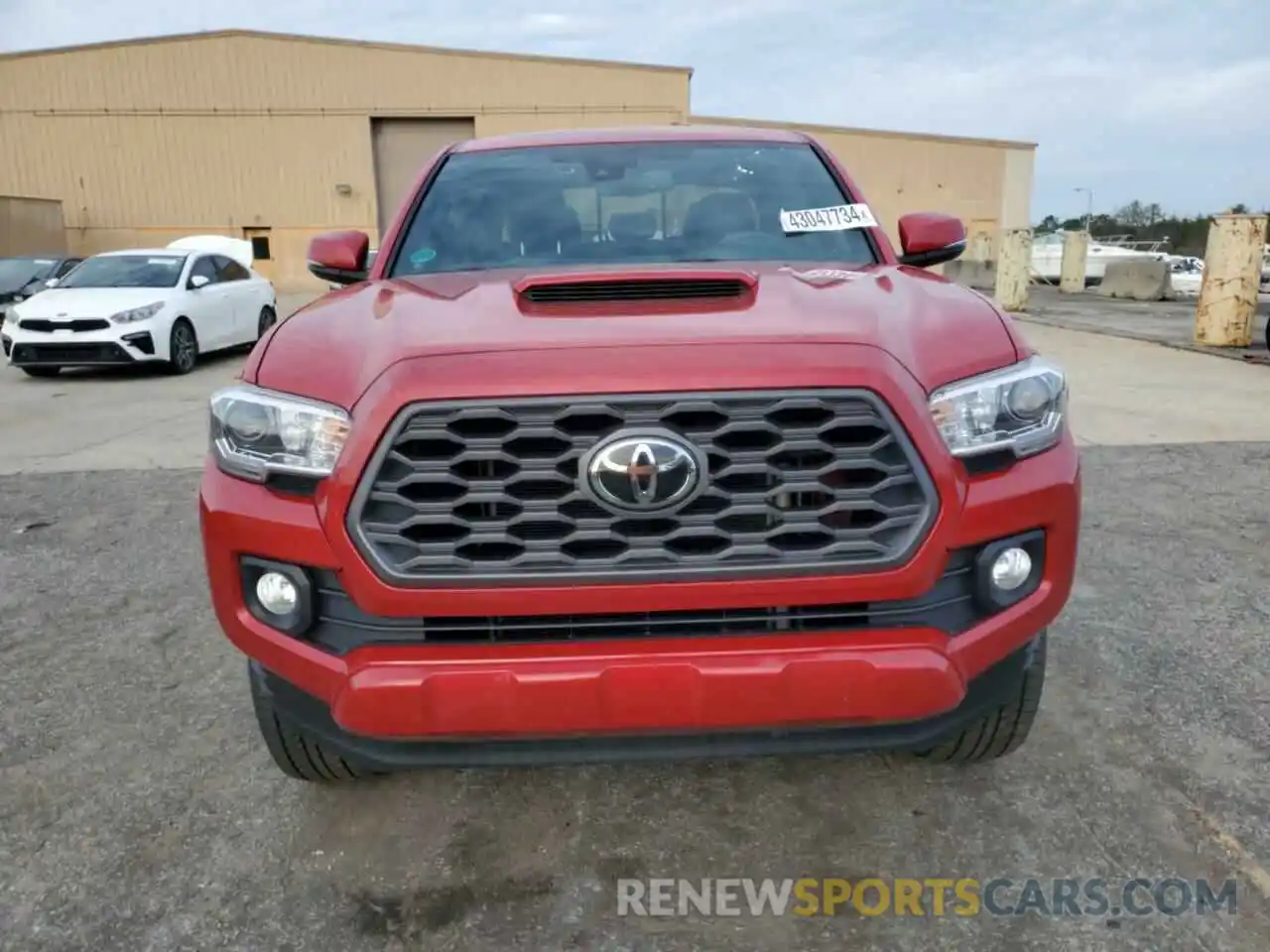 5 Photograph of a damaged car 3TMBZ5DN5NM035316 TOYOTA TACOMA 2022