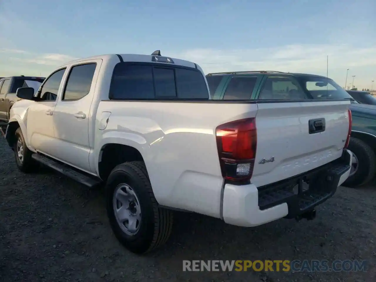 3 Photograph of a damaged car 3TMCZ5AN0NM461780 TOYOTA TACOMA 2022