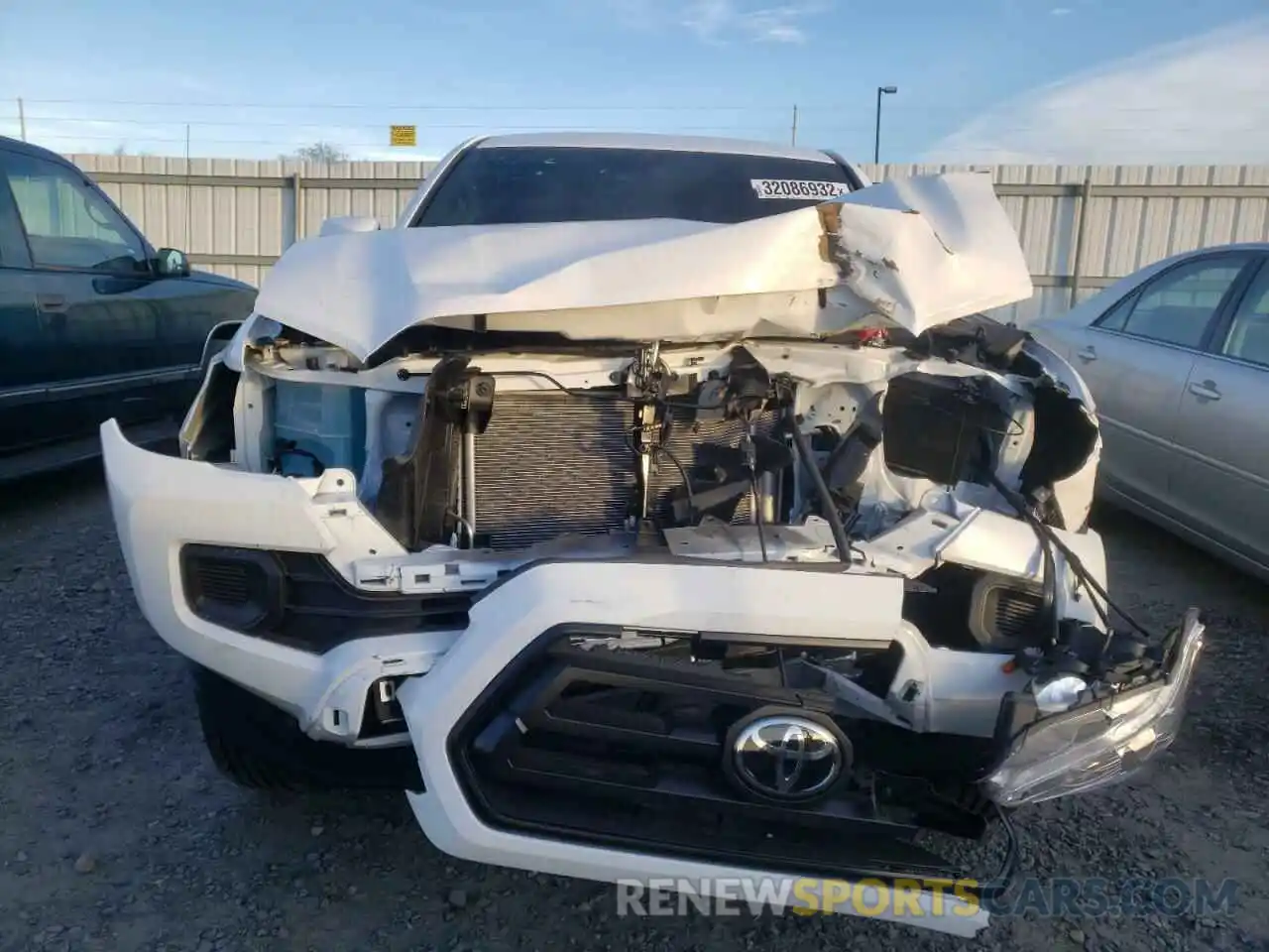 9 Photograph of a damaged car 3TMCZ5AN0NM461780 TOYOTA TACOMA 2022