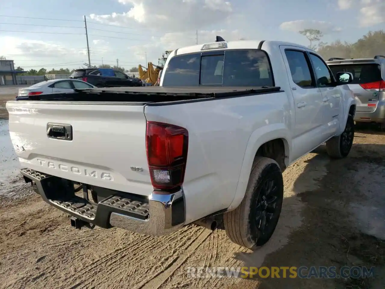 3 Photograph of a damaged car 3TMCZ5AN0NM471404 TOYOTA TACOMA 2022