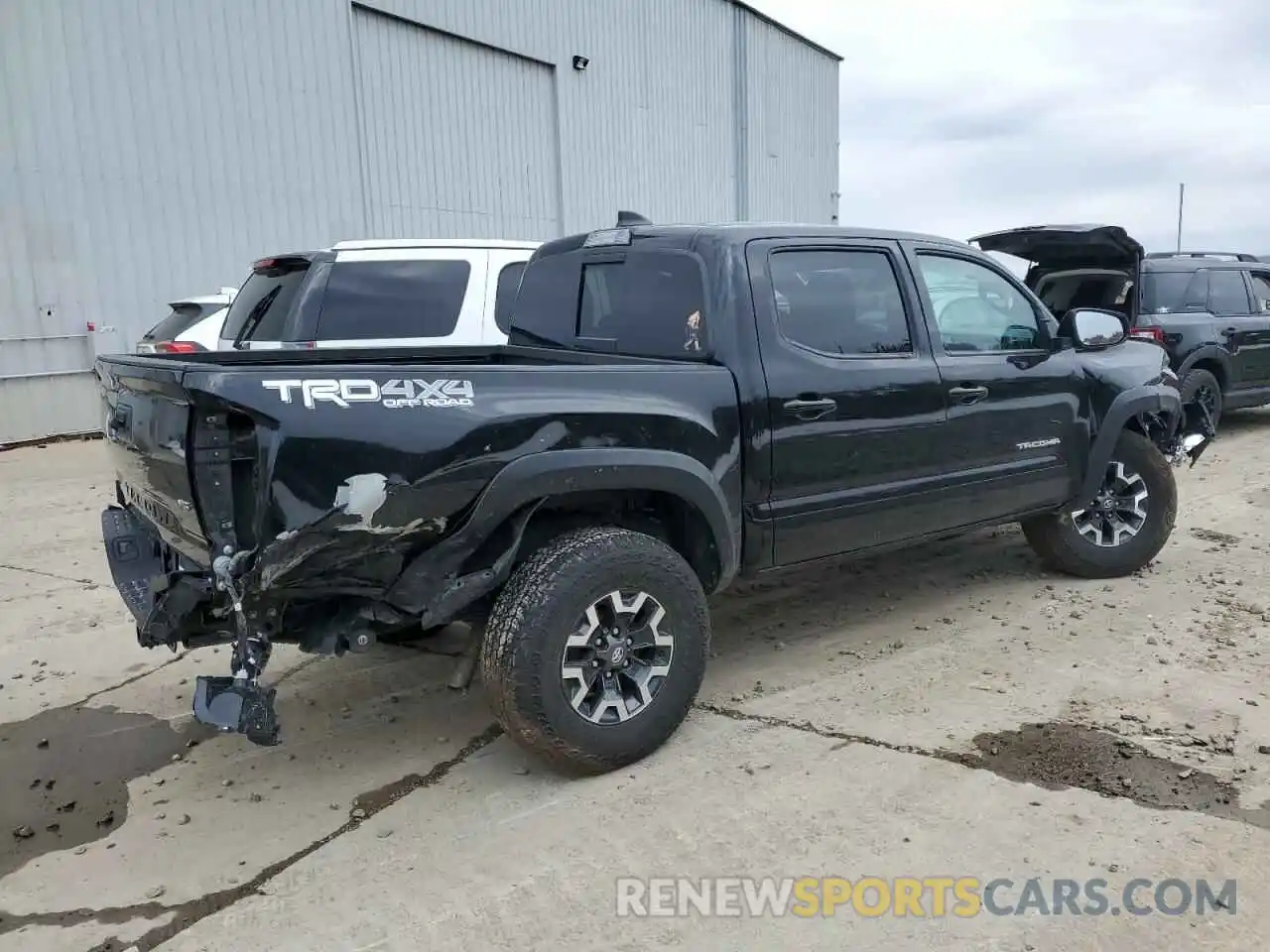 3 Photograph of a damaged car 3TMCZ5AN0NM474223 TOYOTA TACOMA 2022